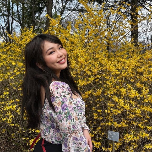 Y2K privy privately privileged Flower top - Picture 2 of 6